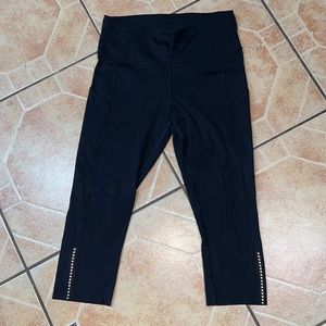 Lululemon High Rise Capri leggings- 19” length